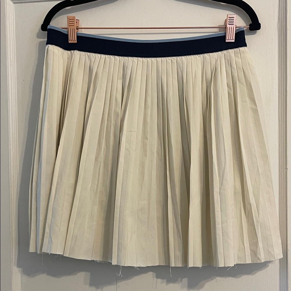 Elegant Cream Cobble Lane Pleated Skort